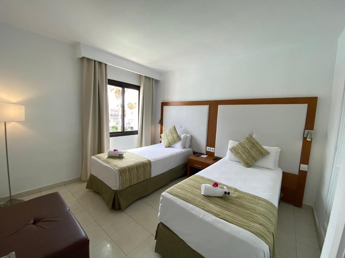 Apartamentos Hesperia Bristol Playa Corralejo Exterior photo